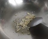 Foto langkah ke 2 dari resep 61. Lodeh Ikan Asap (iwak P).