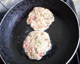 A picture of step 2 of Chicken Chapli Kabab.