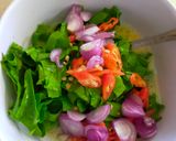 Foto langkah ke 2 dari resep Telur Dadar Daun Melinjo.