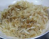 A picture of step 9 of Stir-Fried cabbage and onion with cumin.