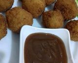 A picture of step 2 of Chicken cheese ball.