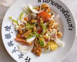 รูปขั้นตอนการทำที่ 2 ของ ยำไข่ขาวกรอบ 🍳 / Spicy deep fried white egg salad 🍳