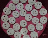 A picture of step 7 of Potato smiley/mccain smiles recipe.