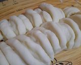 Foto langkah ke 3 dari resep Homemade Dumpling Wrappers.