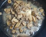 A picture of step 3 of Mushroom marsala pork chops.