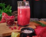 A picture of step 5 of Fresh Pomegranate juice.