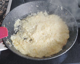 Foto del paso 3 de la receta: Cebolla caramelizada SIN azúcar