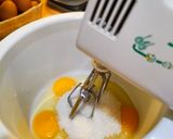 Foto langkah ke 1 dari resep Mini Egg Cake.