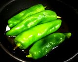 Foto del paso 4 de la receta: Huevo frito y mini pimientos sobre puré de brócoli