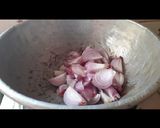 A picture of step 1 of Paneer Matar Gravy.