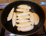 Foto del paso 1 de la receta: Pollo con ciruelas