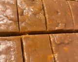 A picture of step 2 of Easy Microwave Butterfinger Fudge.