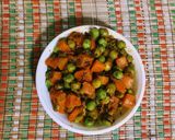 A picture of step 9 of Carrot Peas curry.