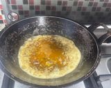 Foto langkah ke 2 dari resep Telur Dadar Tempe Jamur.