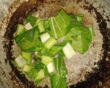 Foto langkah ke 4 dari resep Tumis Pokcoy Tahu.