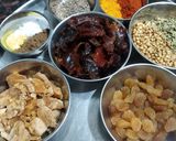 A picture of step 1 of Fenugreek seeds chutney (Methi dana & dates chutney).