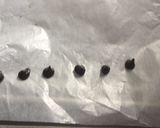 A picture of step 4 of Oreo chocolate chips.
