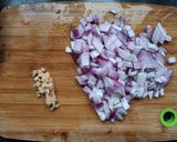 A picture of step 1 of Caramelized Tomato Soup.