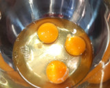 Foto del paso 2 de la receta: Tortilla de patata y zanahoria estofada, receta aprovechamiento