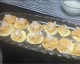 A picture of step 9 of Kanda batata puri.