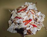 Foto langkah ke 2 dari resep Orek Tempe Kubis.
