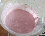 A picture of step 2 of Frozen Blueberry,pineapple, banana&kiwi smoothie#4weekschallenge.