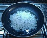 Foto del paso 4 de la receta Albóndigas de pescada en salsa de azafrán