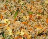Foto del paso 2 de la receta Arroz integral frito con vegetales