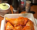 Ropogós csirkecomb, hagymás-szalonnás burgonyával és párolt zöldséggel recept fázis 1 fotója