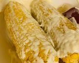 A picture of step 4 of Mexican Elotes. Corn on the cob.