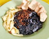 Foto langkah ke 4 dari resep Keto shirataki Nasi goreng cumi hitam #ketopad #keto.