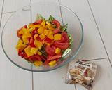 Egészséges zöldséges saláta recept fázis 6 fotója