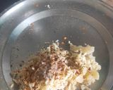 A picture of step 2 of Tiranga bread pakora.