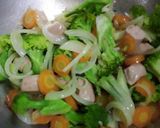 Foto langkah ke 5 dari resep Tjaptjae sosis.