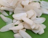 Foto langkah ke 1 dari resep 12. Tumis toge kekian ikan | menu diet | halal food.