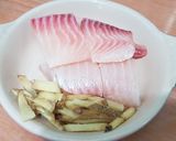 薑絲魚湯(鯛魚片)的食譜步驟1照片