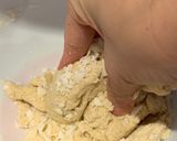 A picture of step 5 of Coconut scone.