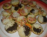 Foto langkah ke 8 dari resep Martabak Manis Mini Lembut.