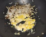 Foto langkah ke 4 dari resep Nasi Goreng Teri.