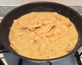 Foto del paso 4 de la receta: Chilaquiles verdes con crema y queso