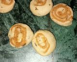 मैदे और बेसन की खस्ता चकरी (Maide aur besan ki khasta chakri recipe in Hindi) रेसिपी चरण 3 फोटो