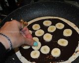 A picture of step 4 of Chocolate Pizza.