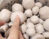 Foto langkah ke 7 dari resep Bakso Menul MamaKe.
