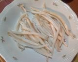 A picture of step 3 of Squid Spaghetti with Zucchini Cream.