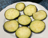 Foto del paso 1 de la receta: Berenjenas gratinadas en freidora de aire