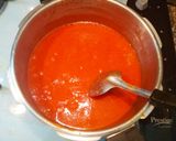 A picture of step 4 of Hot and sweet Tomato Sauce.