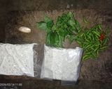 Foto langkah ke 1 dari resep Tempe Penyet Kemangi.