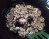 Foto langkah ke 2 dari resep Oseng Bunga Pepaya.