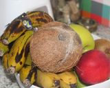 Foto del paso 1 de la receta: Cómo abrir un coco maduro