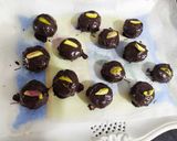 ઓટ્સ પીનટ ચોકલેટ લાડુ (Oats Peanut Chocolate Ladoo Recipe In Gujarati) રેસીપી સ્ટેપ3ફોટો